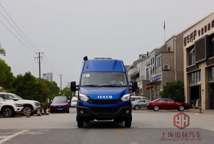 依维柯B型臻途款